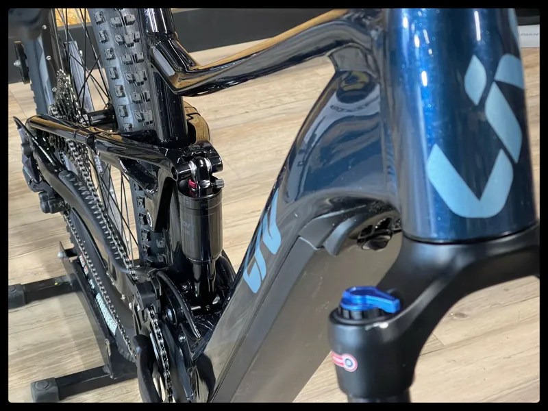 Liv Embolden E+ 2 625 25km/h Large Cosmos Navy 2023-2